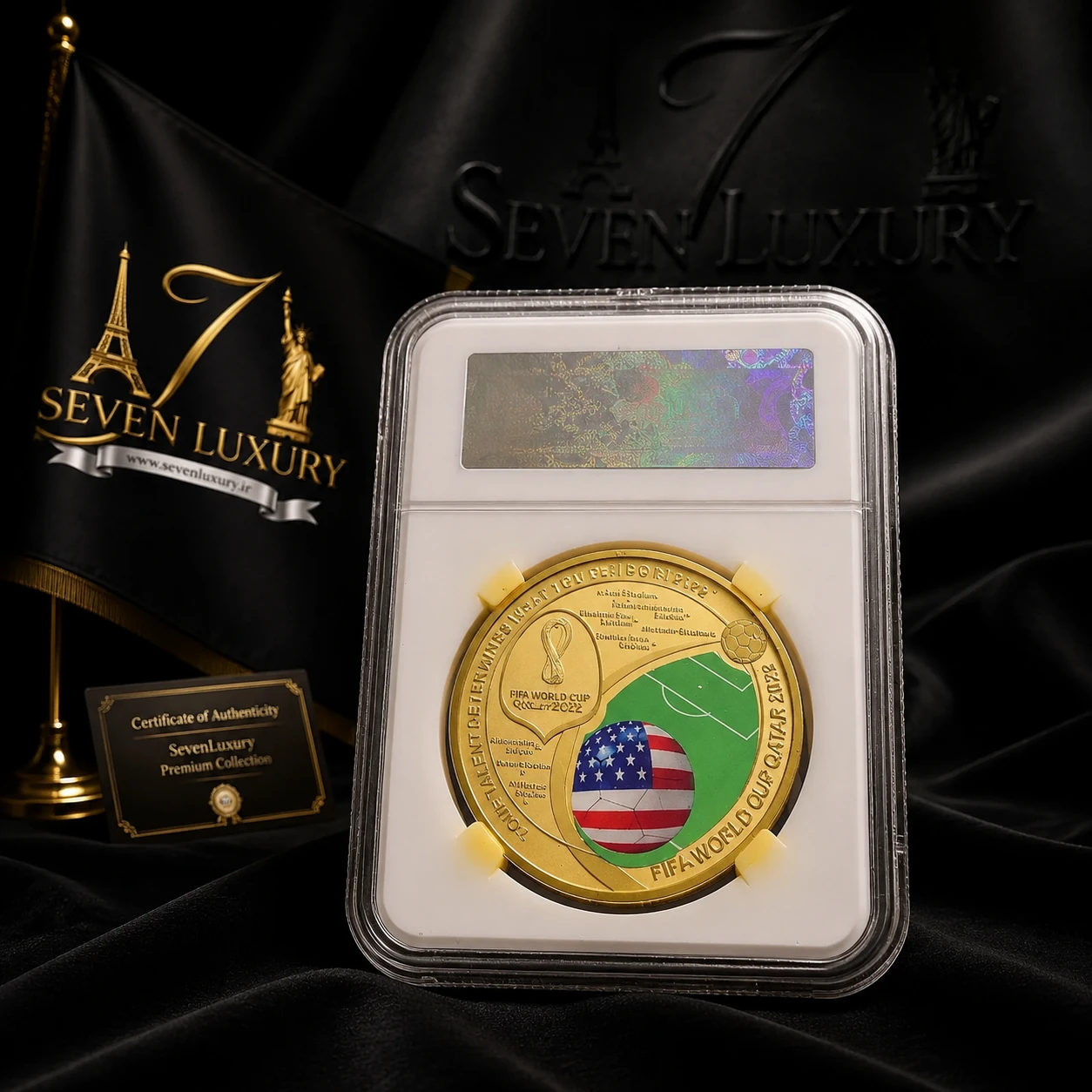 سکه یادبود حضور آمریکا در جام جهانی قطر – نسخه طلایی Seven Luxury | USA World Cup Qatar 2022 Commemorative Gold Coin سکه کلکسیونی طلایی با طراحی رسمی جام جهانی قطر، هولوگرام امنیتی، قاب محافظ سخت، و بسته‌بندی لوکس. مناسب کلکسیونرها و هدیه‌های ویژه.🇺🇸